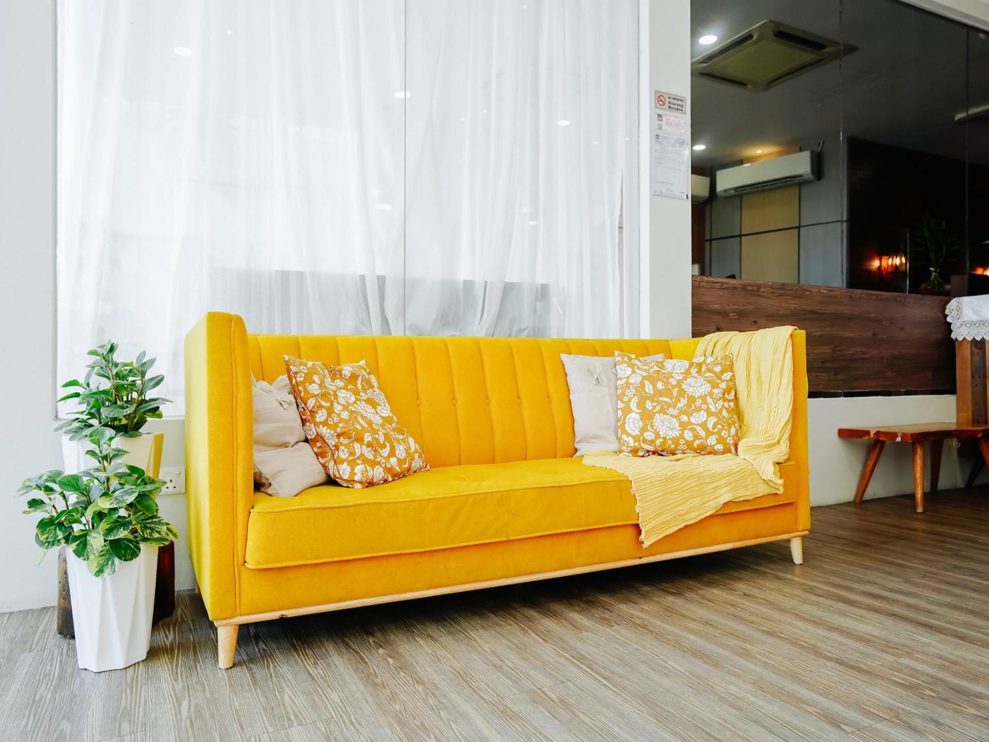 Wangs Hotel Gurney Drive Джордж Таун Екстериор снимка