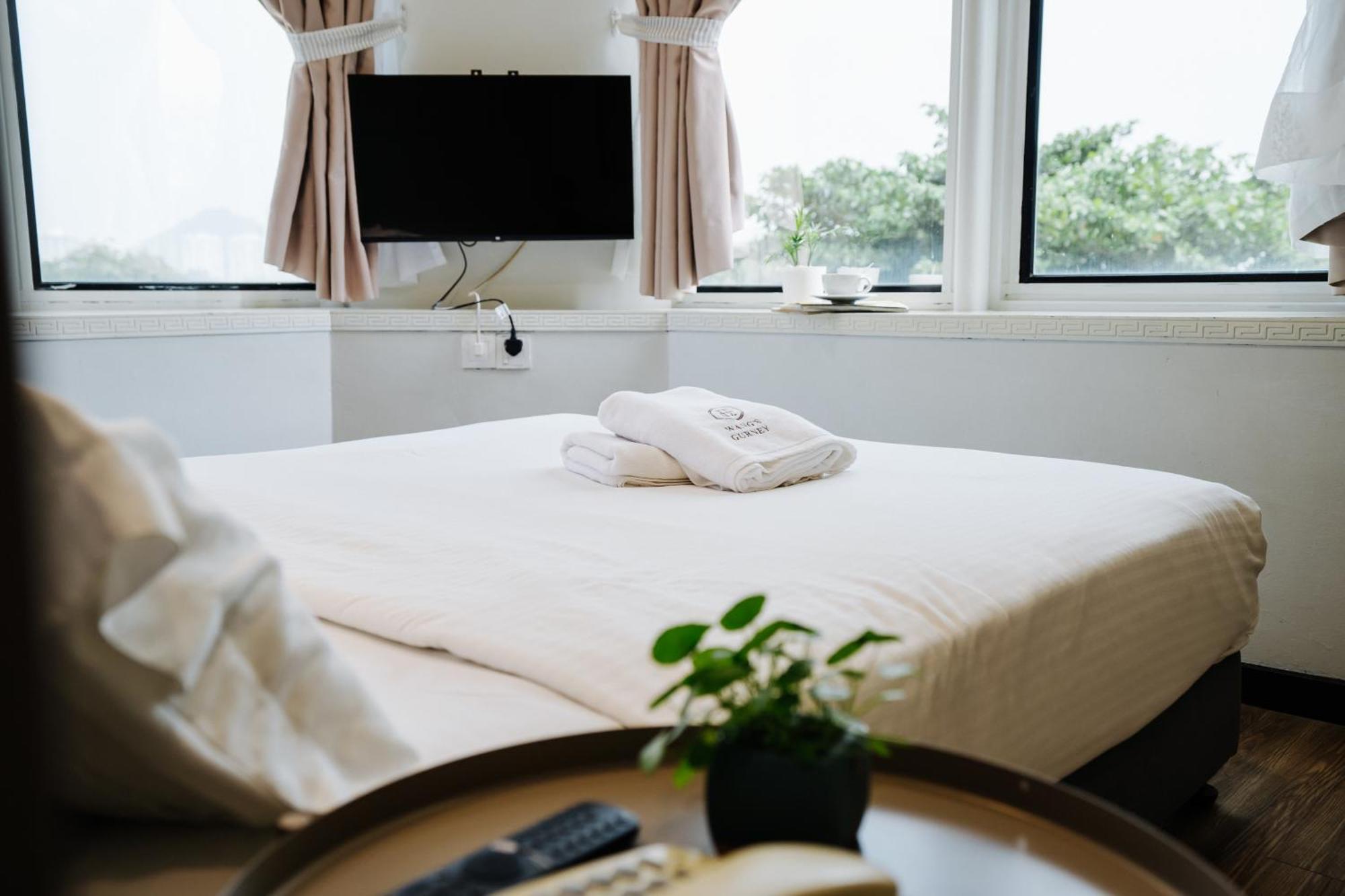 Wangs Hotel Gurney Drive Джордж Таун Екстериор снимка