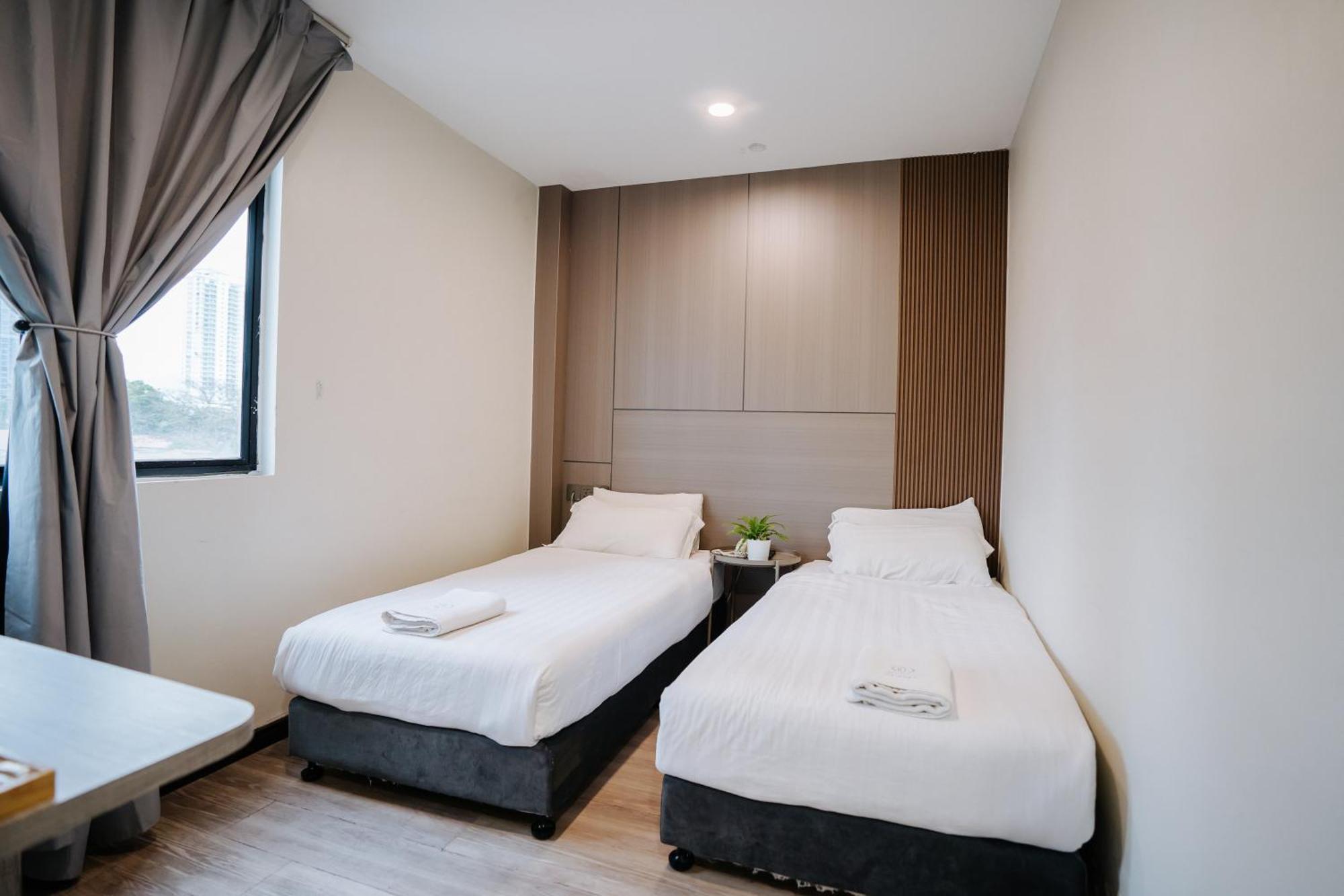 Wangs Hotel Gurney Drive Джордж Таун Екстериор снимка