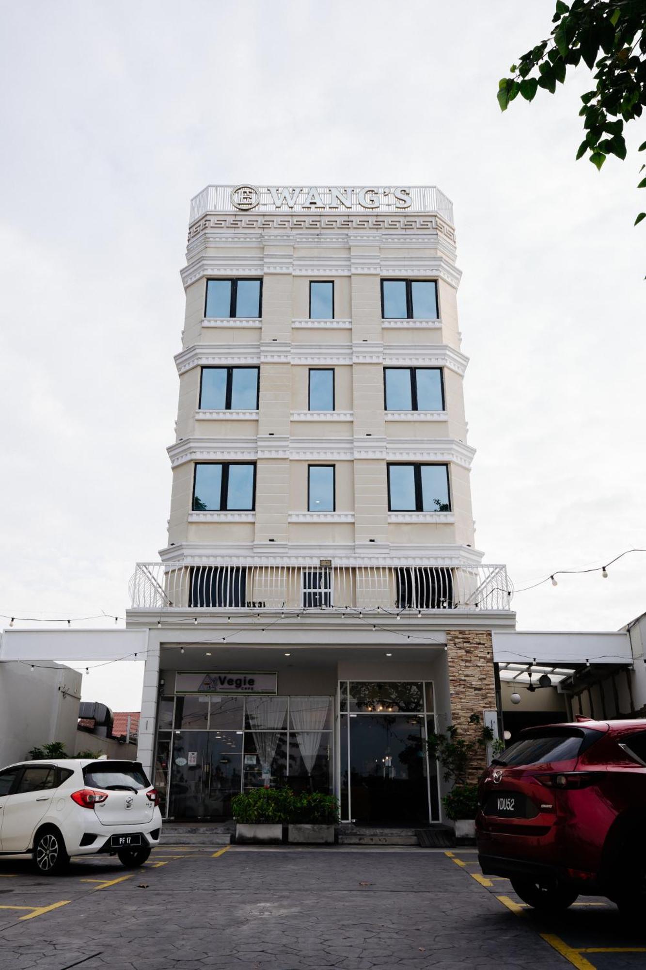 Wangs Hotel Gurney Drive Джордж Таун Екстериор снимка